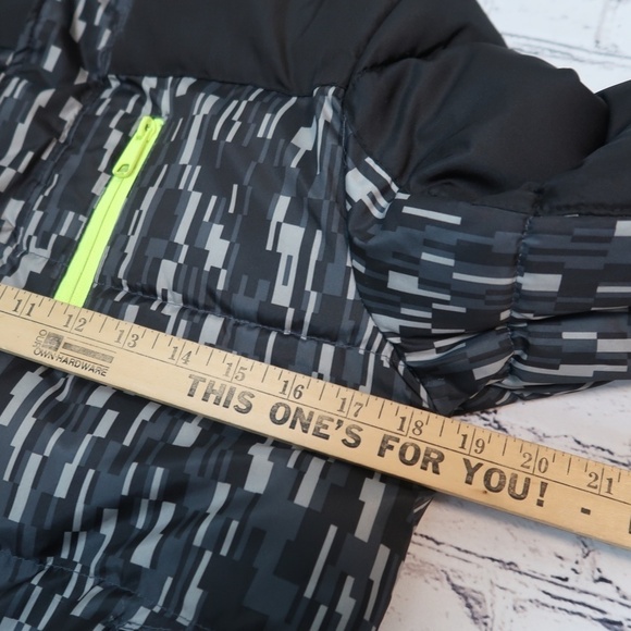 Xersion Puffer Jacket size medium (10-12) Kids multicolor - Picture 15 of 15